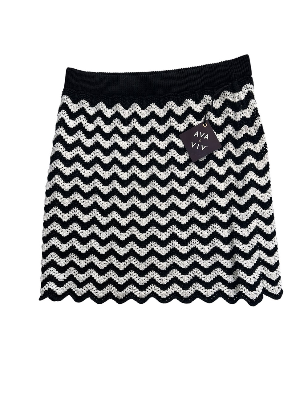 Ava & Viv Black and White Chevron Knit Mini Skirt, XXL